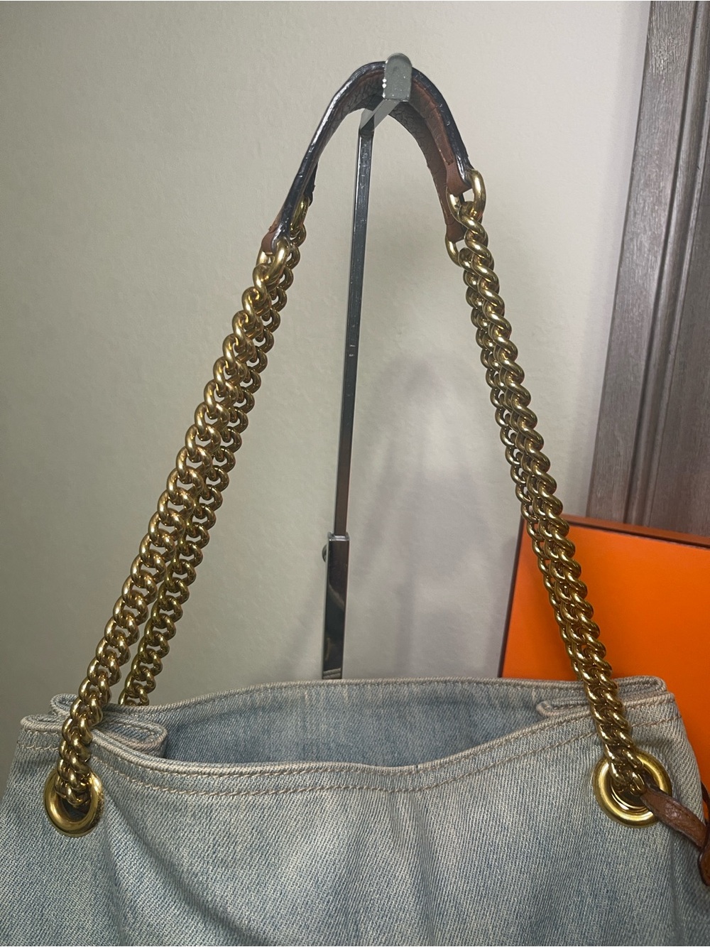 Gucci Light Blue Denim Shoulder Bag with Brown Leather Tassel - Picture 4 of 13